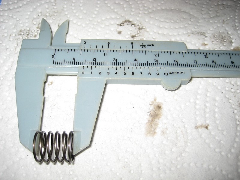 Kleine Feder nach 40tkm.jpg Kleine Feder nach 40tkm.jpg